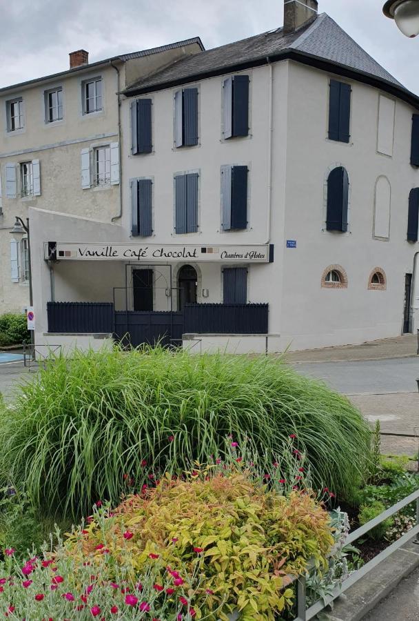 Chocolat Apartment Bagnères-de-Bigorre Exterior foto